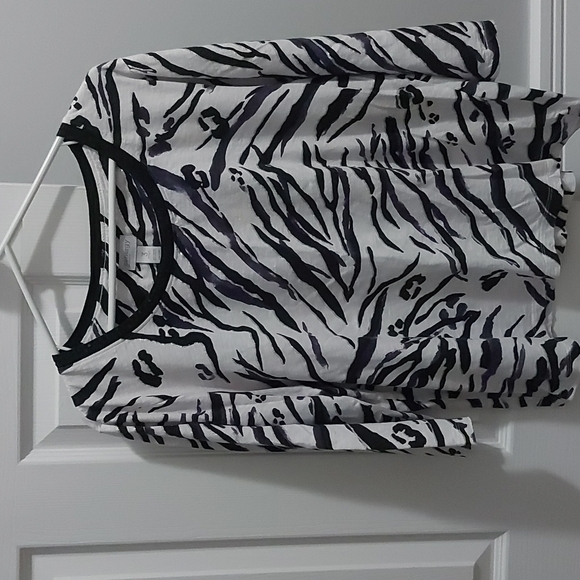 Zenergy by Chico's size 3 tshirt - Picture 1 of 4